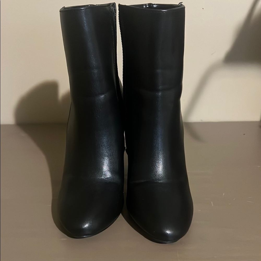 Elegant Black Women's Ankle Boots